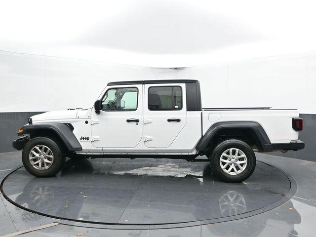 used 2023 Jeep Gladiator car, priced at $31,275