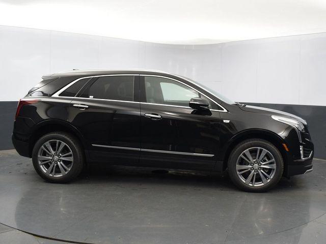 new 2025 Cadillac XT5 car, priced at $52,929