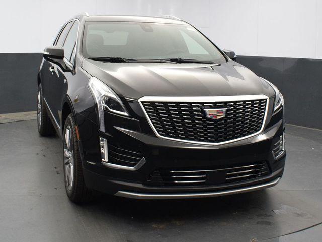 new 2025 Cadillac XT5 car, priced at $52,929