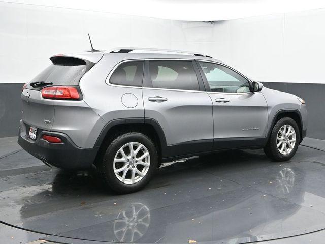 used 2016 Jeep Cherokee car, priced at $11,497