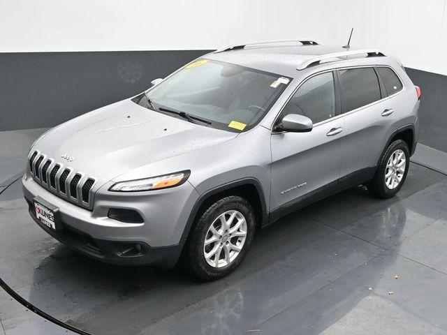 used 2016 Jeep Cherokee car, priced at $11,497