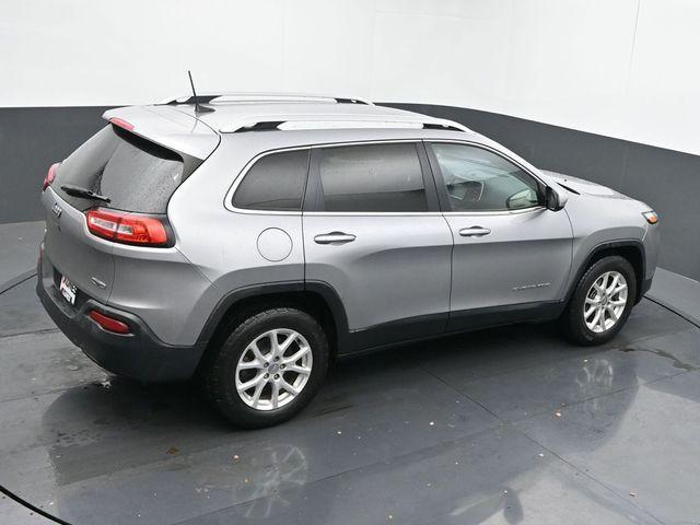 used 2016 Jeep Cherokee car, priced at $11,497