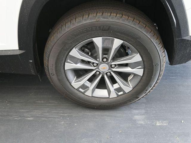 new 2026 Chevrolet Equinox car, priced at $32,290