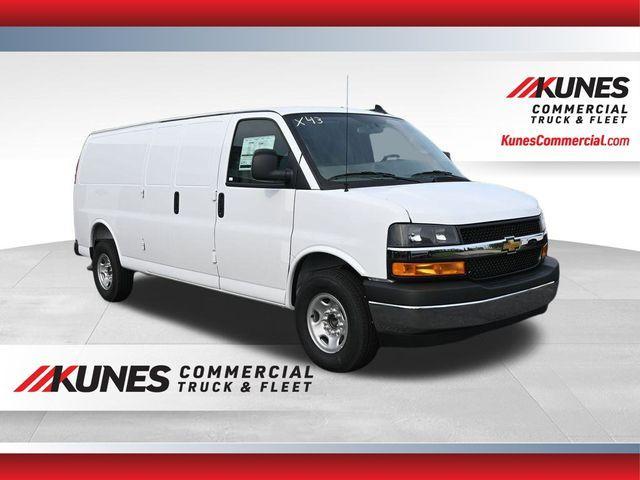 new 2025 Chevrolet Express 3500 car, priced at $52,413
