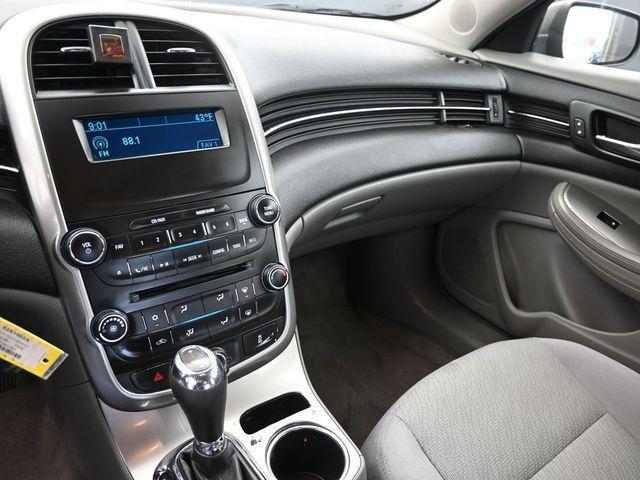 used 2015 Chevrolet Malibu car, priced at $499