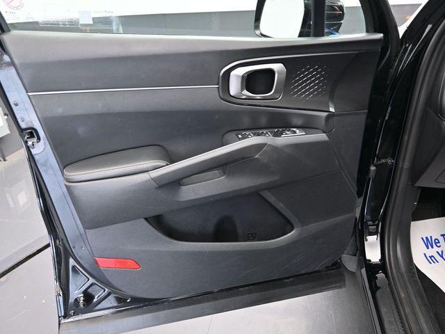 used 2024 Kia Sorento car, priced at $29,878