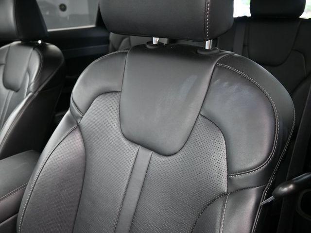 used 2024 Kia Sorento car, priced at $29,878