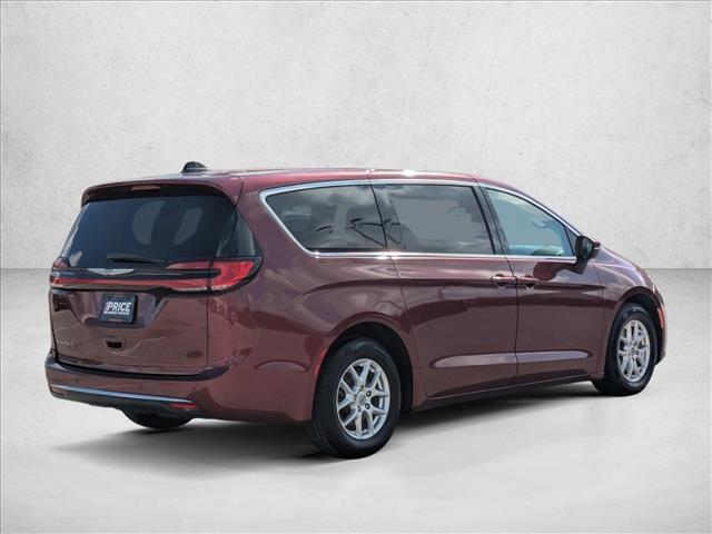 used 2023 Chrysler Pacifica car, priced at $29,548