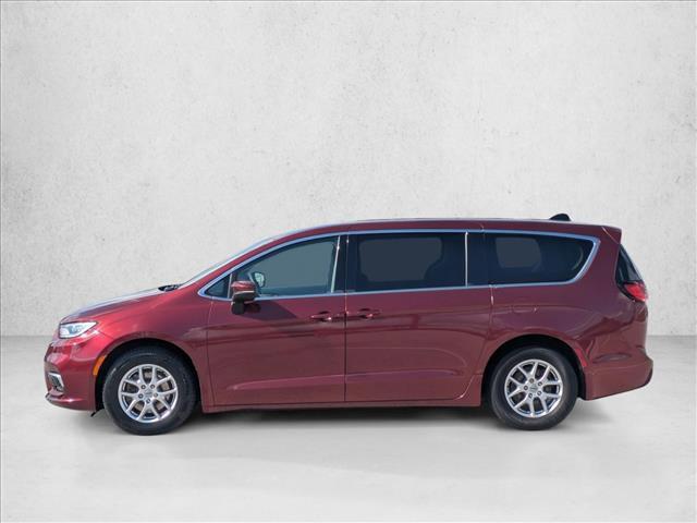 used 2023 Chrysler Pacifica car, priced at $29,548