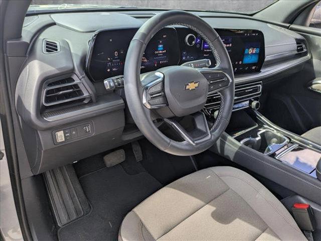 used 2024 Chevrolet Traverse car, priced at $39,992