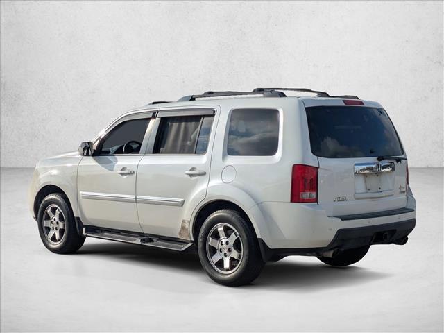 used 2011 Honda Pilot car, priced at $9,212