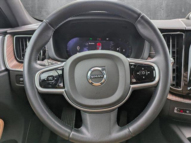 used 2022 Volvo XC60 car, priced at $37,987