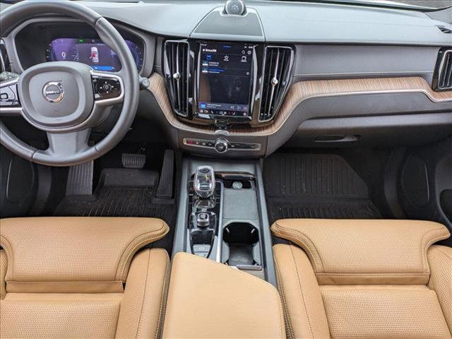 used 2022 Volvo XC60 car, priced at $40,995