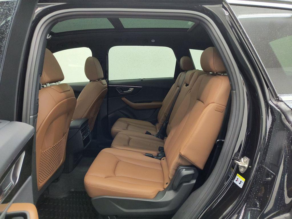 used 2022 Audi Q7 car, priced at $33,999