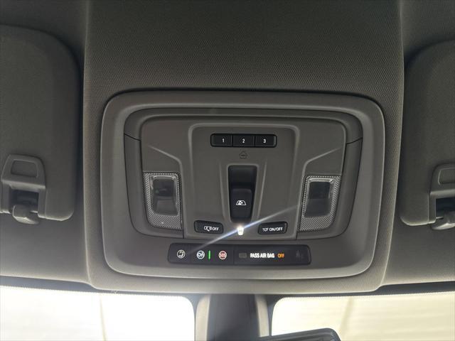 used 2022 Chevrolet Silverado 1500 car, priced at $31,998