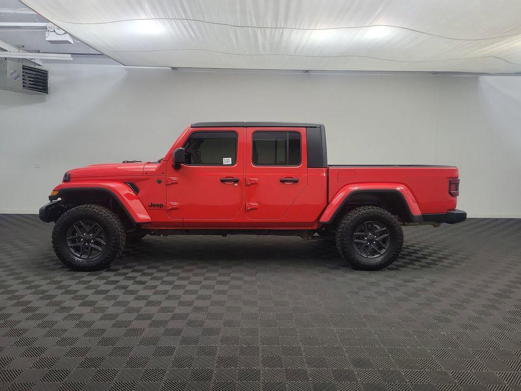 used 2024 Jeep Gladiator car, priced at $39,998
