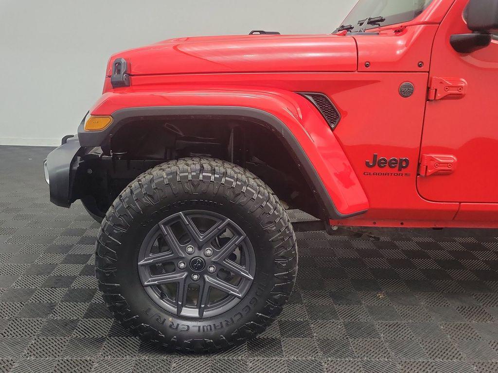 used 2024 Jeep Gladiator car, priced at $39,998