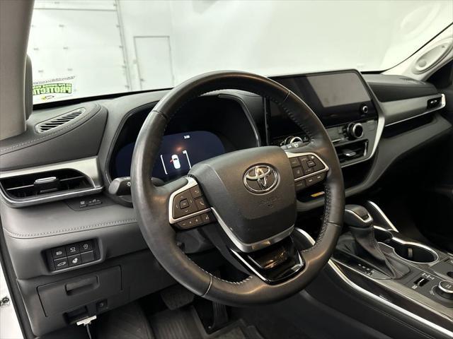 used 2023 Toyota Highlander car, priced at $45,598