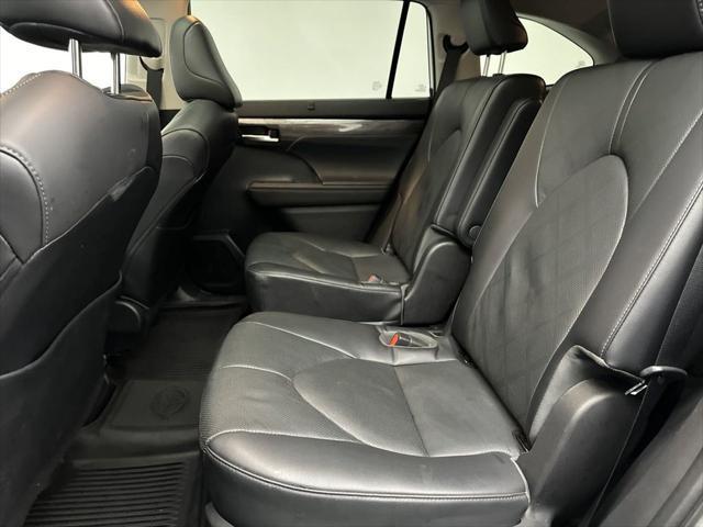 used 2023 Toyota Highlander car, priced at $45,598