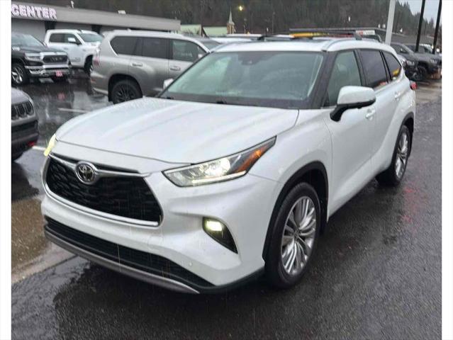 used 2023 Toyota Highlander car, priced at $45,998