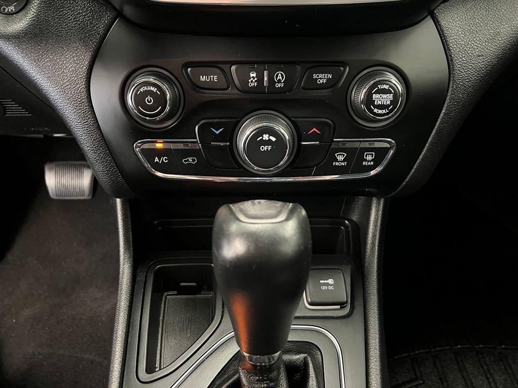 used 2019 Jeep Cherokee car, priced at $15,498