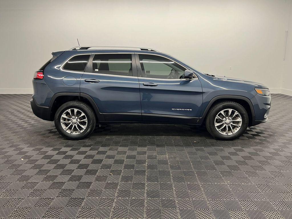 used 2019 Jeep Cherokee car, priced at $15,498