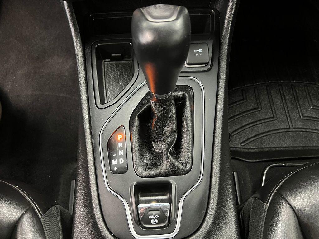 used 2019 Jeep Cherokee car, priced at $15,498