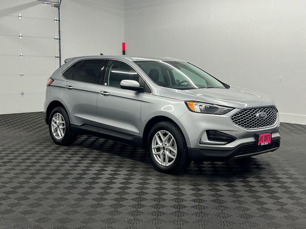 used 2024 Ford Edge car, priced at $26,999
