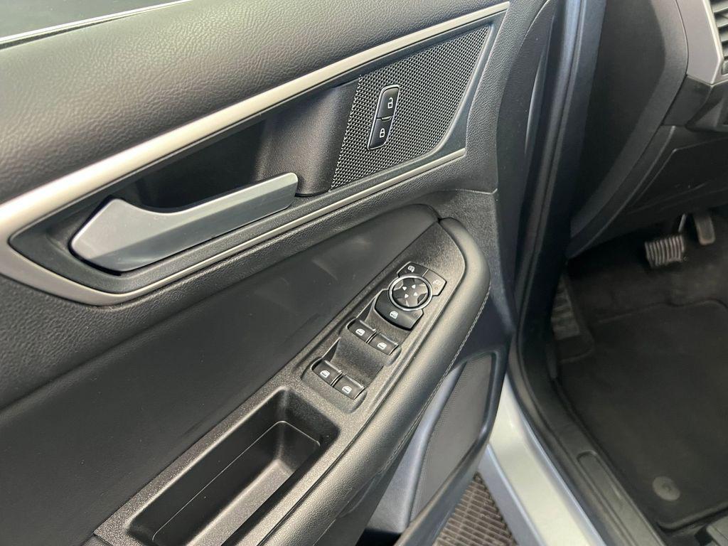 used 2024 Ford Edge car, priced at $26,999