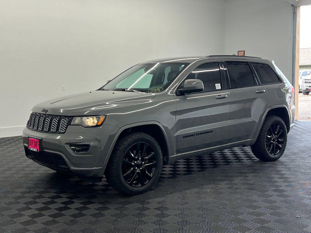 used 2019 Jeep Grand Cherokee car, priced at $17,998