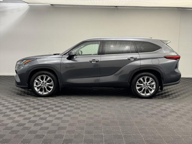 used 2020 Toyota Highlander car, priced at $33,998