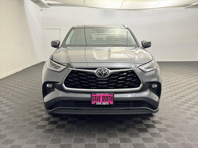 used 2020 Toyota Highlander car, priced at $33,998