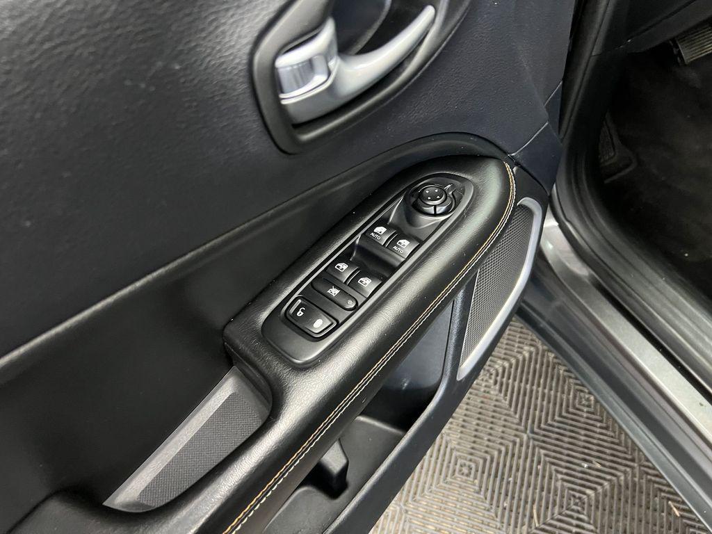 used 2018 Jeep Compass car, priced at $13,498