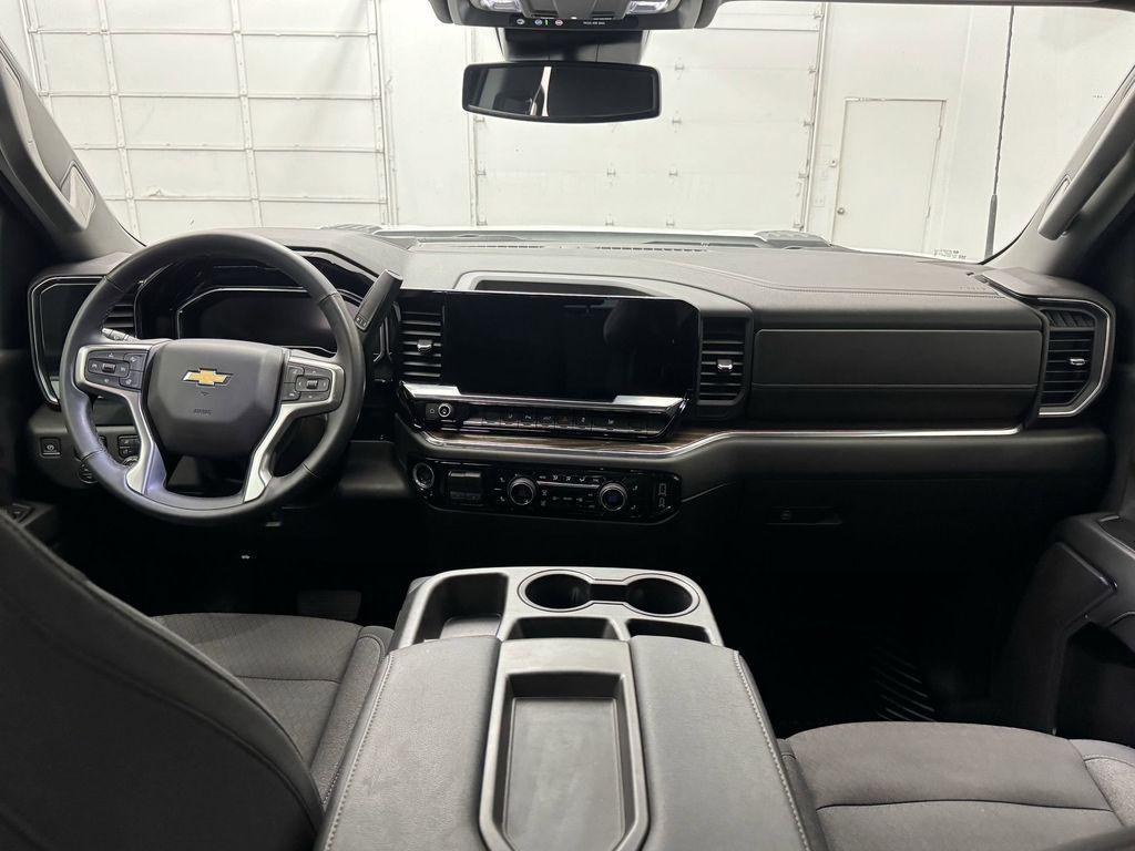 used 2024 Chevrolet Silverado 2500 car, priced at $54,998