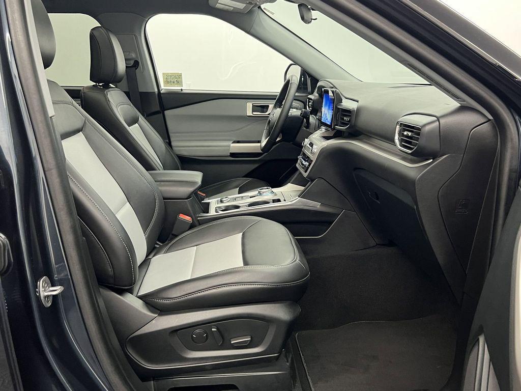 used 2024 Ford Explorer car, priced at $38,998