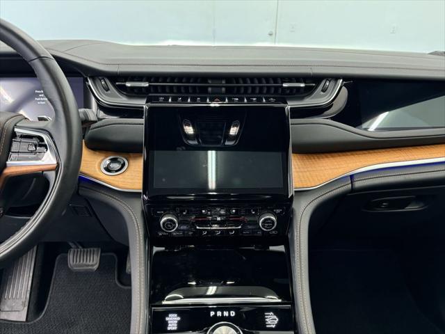 used 2022 Jeep Grand Cherokee car, priced at $44,999