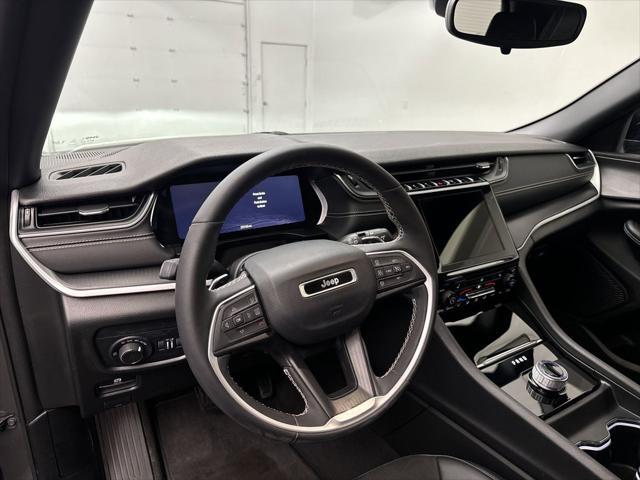 used 2024 Jeep Grand Cherokee car, priced at $37,998
