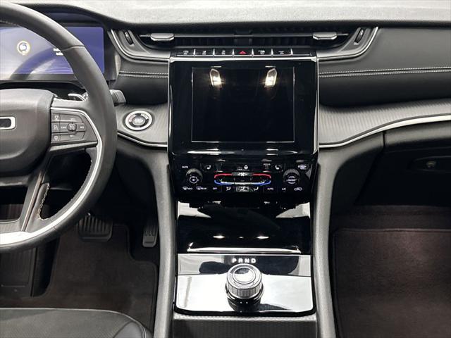 used 2024 Jeep Grand Cherokee car, priced at $37,998