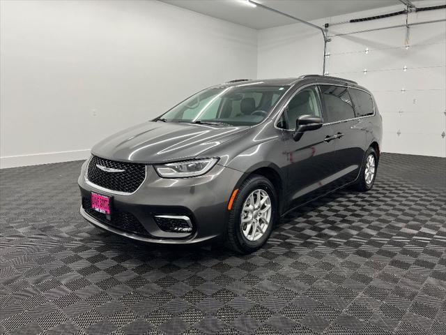 used 2022 Chrysler Pacifica car, priced at $24,998