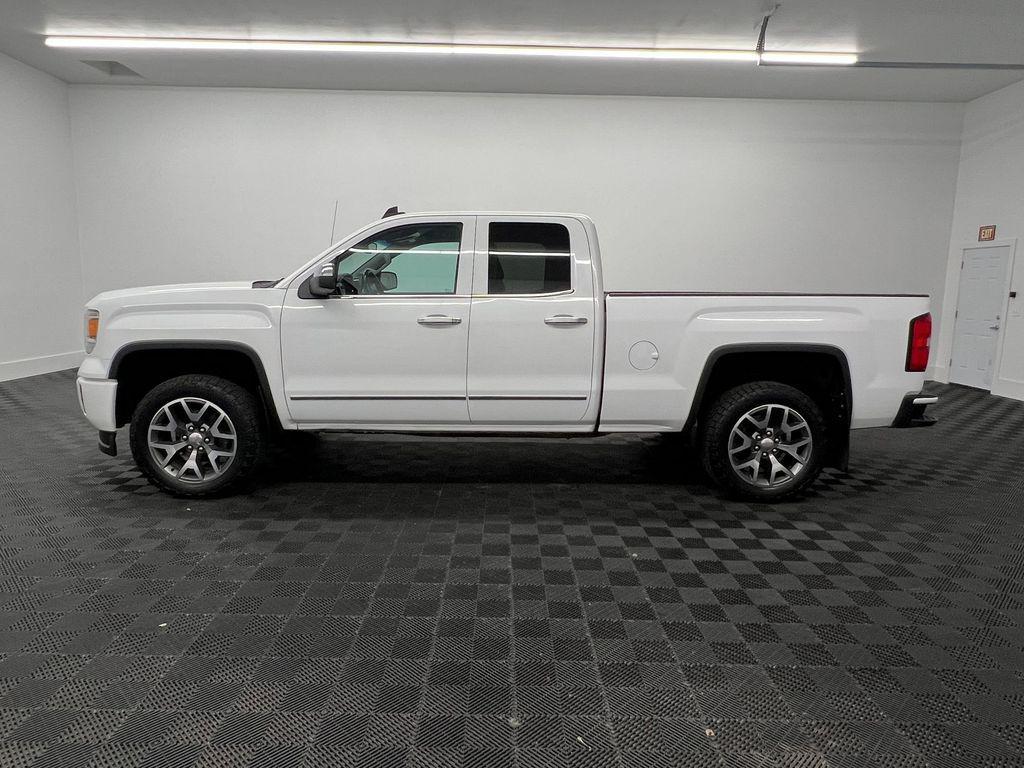 used 2015 GMC Sierra 1500 car, priced at $17,998