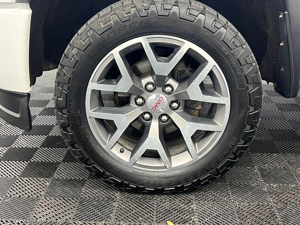 used 2015 GMC Sierra 1500 car, priced at $17,998