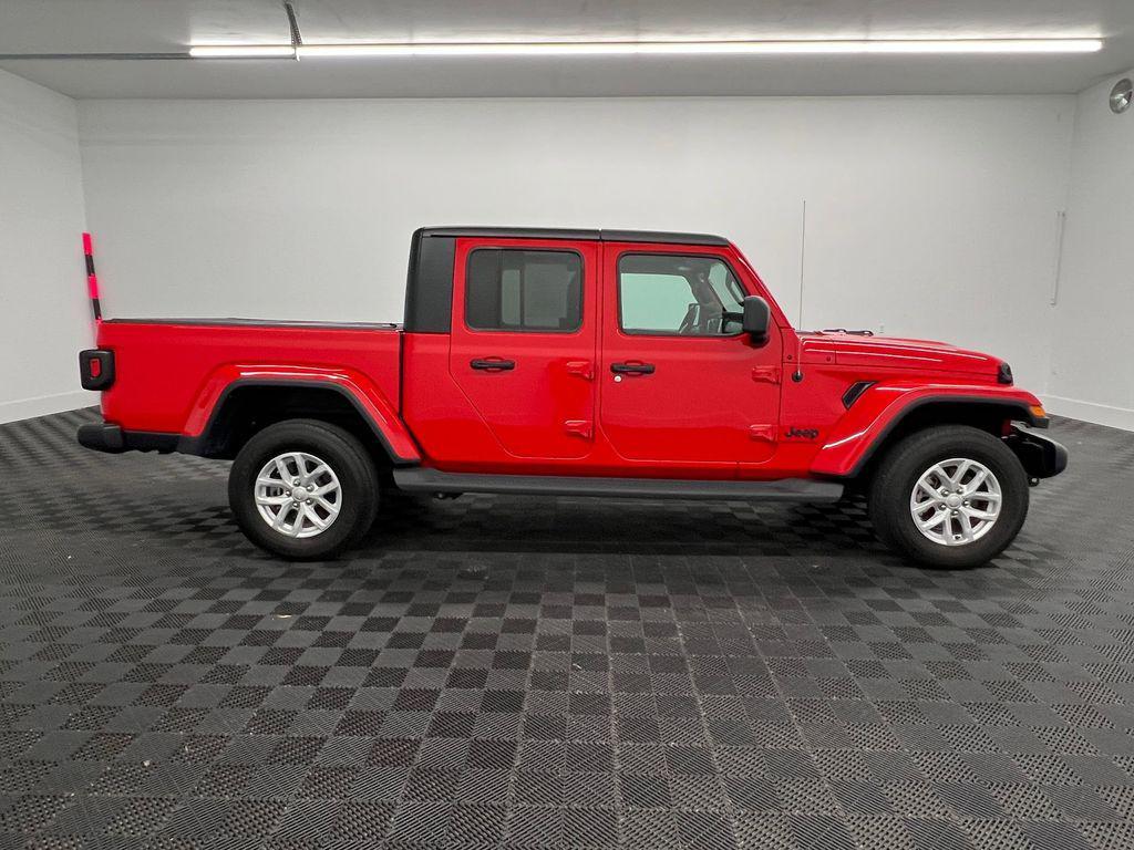 used 2023 Jeep Gladiator car, priced at $32,999