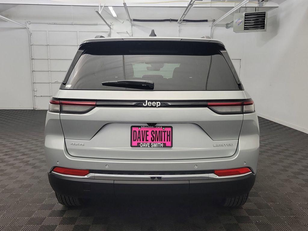 used 2025 Jeep Grand Cherokee car, priced at $43,998