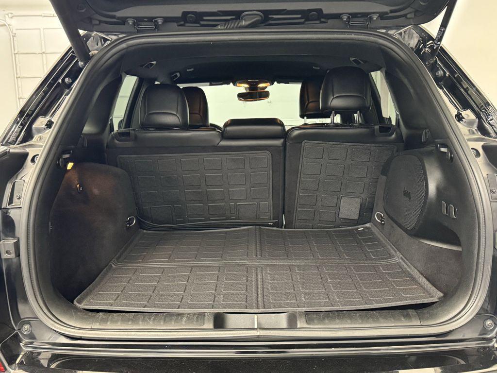 used 2019 Jeep Cherokee car, priced at $18,498