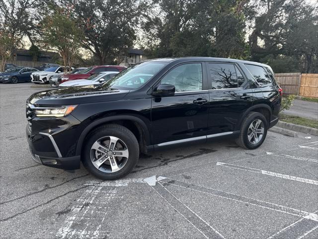 used 2025 Honda Pilot car, priced at $36,484