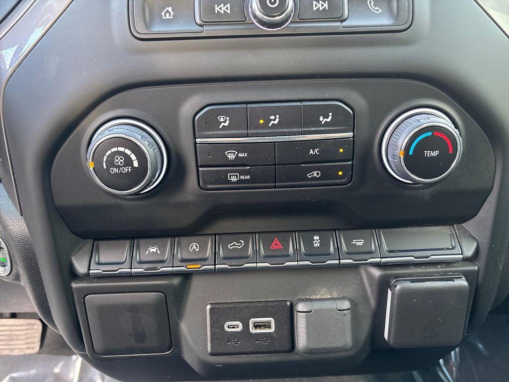 used 2024 Chevrolet Silverado 1500 car, priced at $28,994