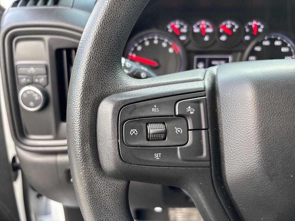 used 2024 Chevrolet Silverado 1500 car, priced at $28,994