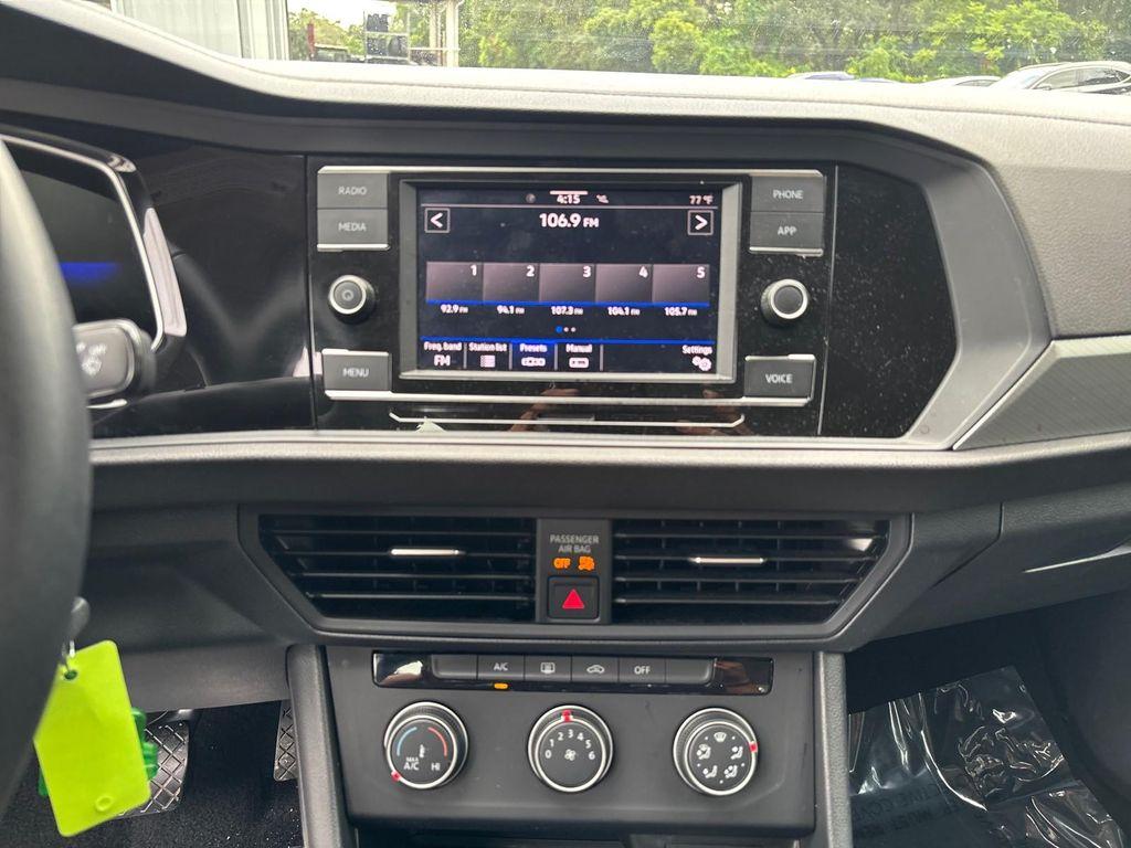 used 2024 Volkswagen Jetta car, priced at $16,484
