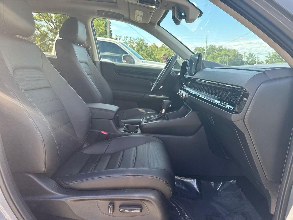 used 2025 Honda CR-V car, priced at $31,499