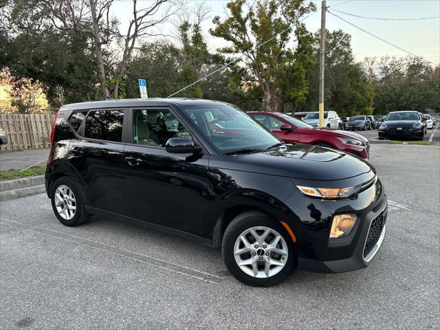 used 2022 Kia Soul car, priced at $13,884